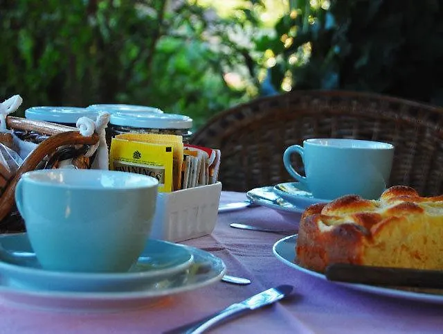 Bed & Breakfast Le Camelie 3*